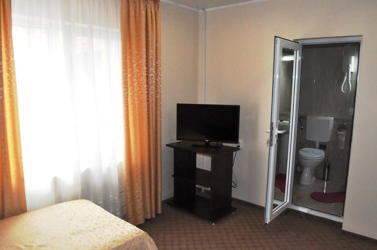 Hotel Andrei Кымпия-Турзи Экстерьер фото