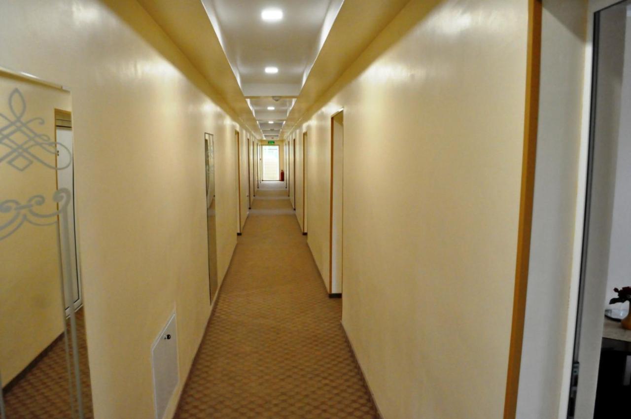 Hotel Andrei Кымпия-Турзи Экстерьер фото